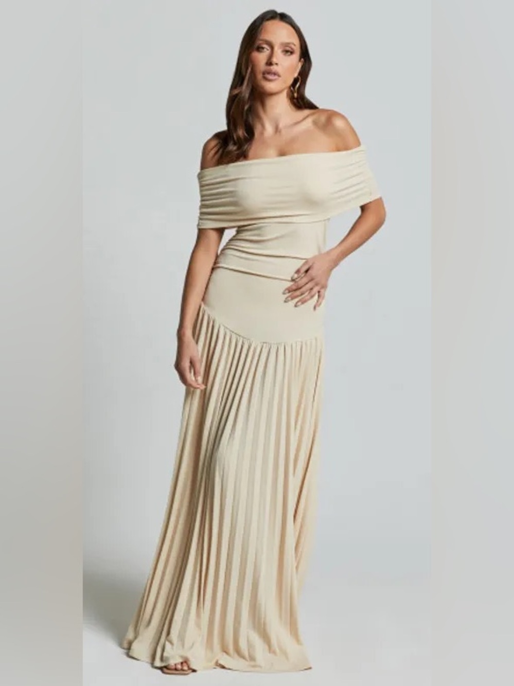 NWT Lioness Field of Dreams Maxi Dress Oatmeal Off Shoulder Pleated Skirt